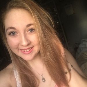 Meet your Posher, Gabriella